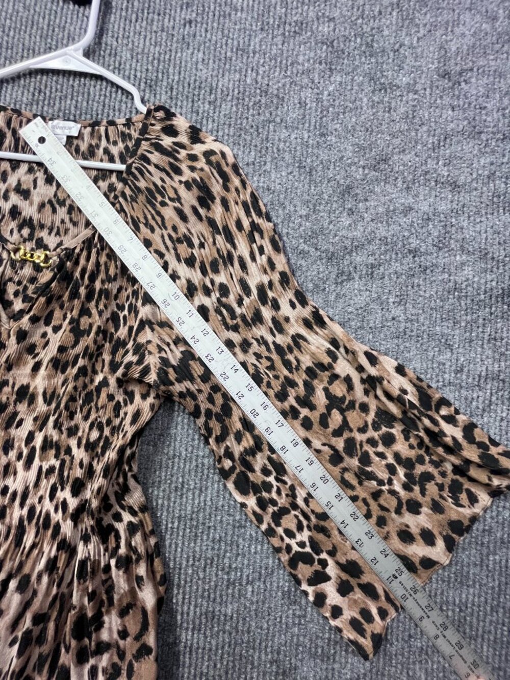 Avenue Brown Leopard Print Women's Blouse Size 22/24 Lightweight Flowy - Picture 5 of 12